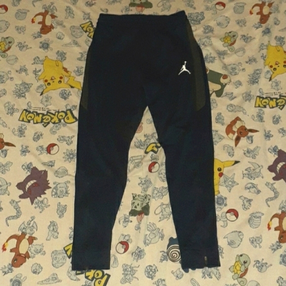 Jordan Authentic Soccer Jersey Track Joggers Pants Nike Sportswear - Picture 1 of 4